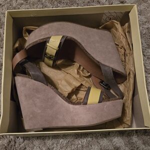 Lucky Brand wedges